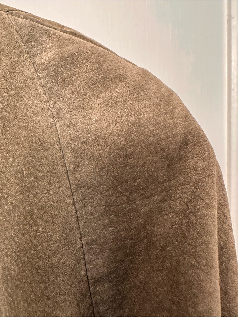 Danier Vintage Med Taupe Suede Cropped Open-Front Blazer Shoulder Pads - Picture 12 of 16